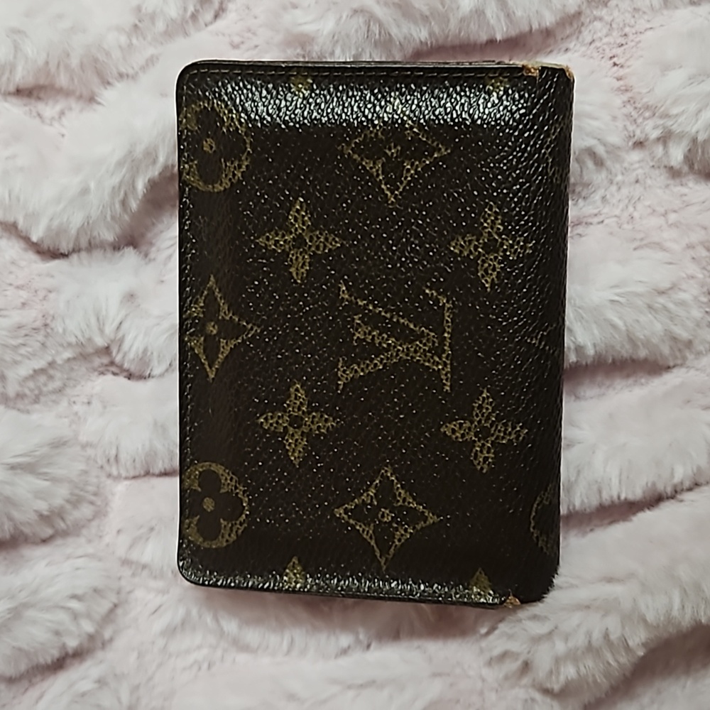 Louis Vuitton Monogram Card Holder Wallet